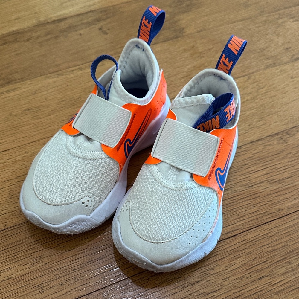 Nike Kids White and Orange Hook-and-Loop Slip-On Sneakers